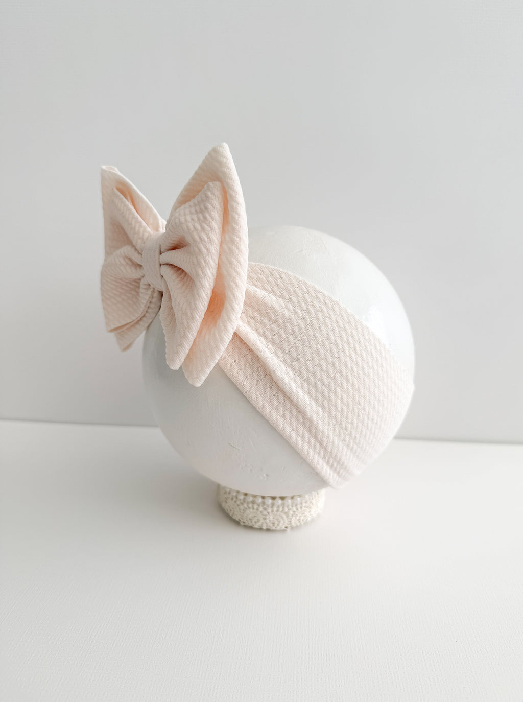 Cream XL Bow