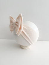 Cream XL Bow