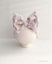 Neutral Flowers XL Bow