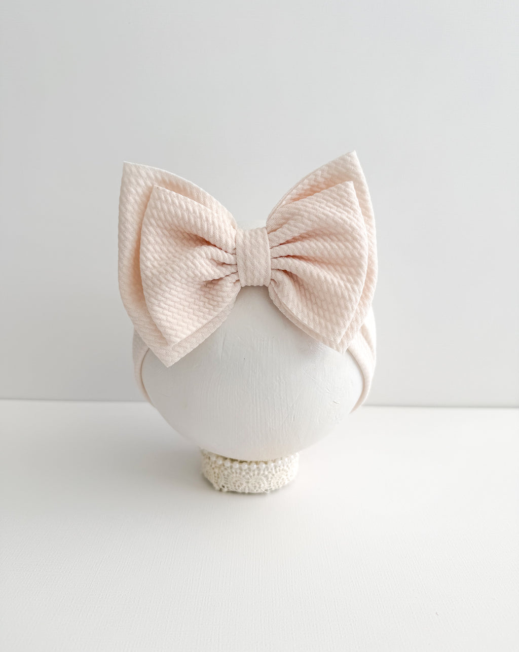 Cream XL Bow