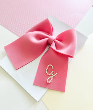Pearl Initial Bow