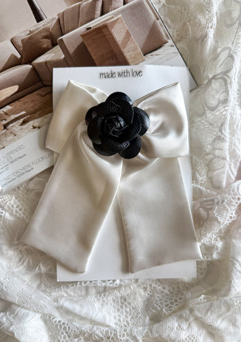 Luxury Ivory Bow